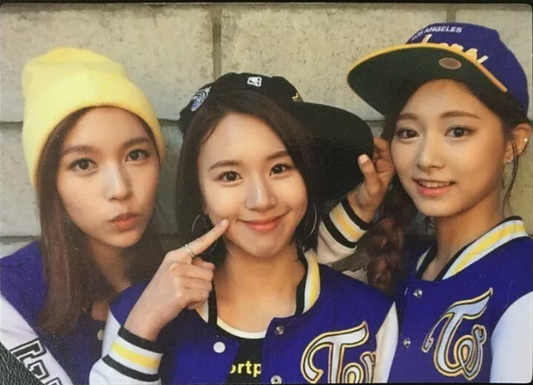 Photocard Sous Unit Mina,Chaeyoung,Tzuyu - Page Two